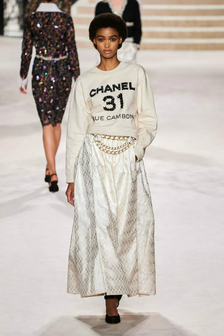 刘雯宋茜都打call的chanel 2020早秋大秀 究竟高级在哪