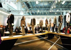 从2017中国服装行业行情看2018服装市场新趋势