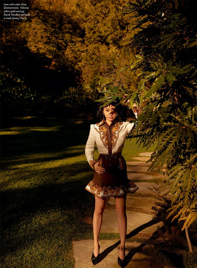 elle canada 2019年4月封面故事由lana condor(模特),max abadian