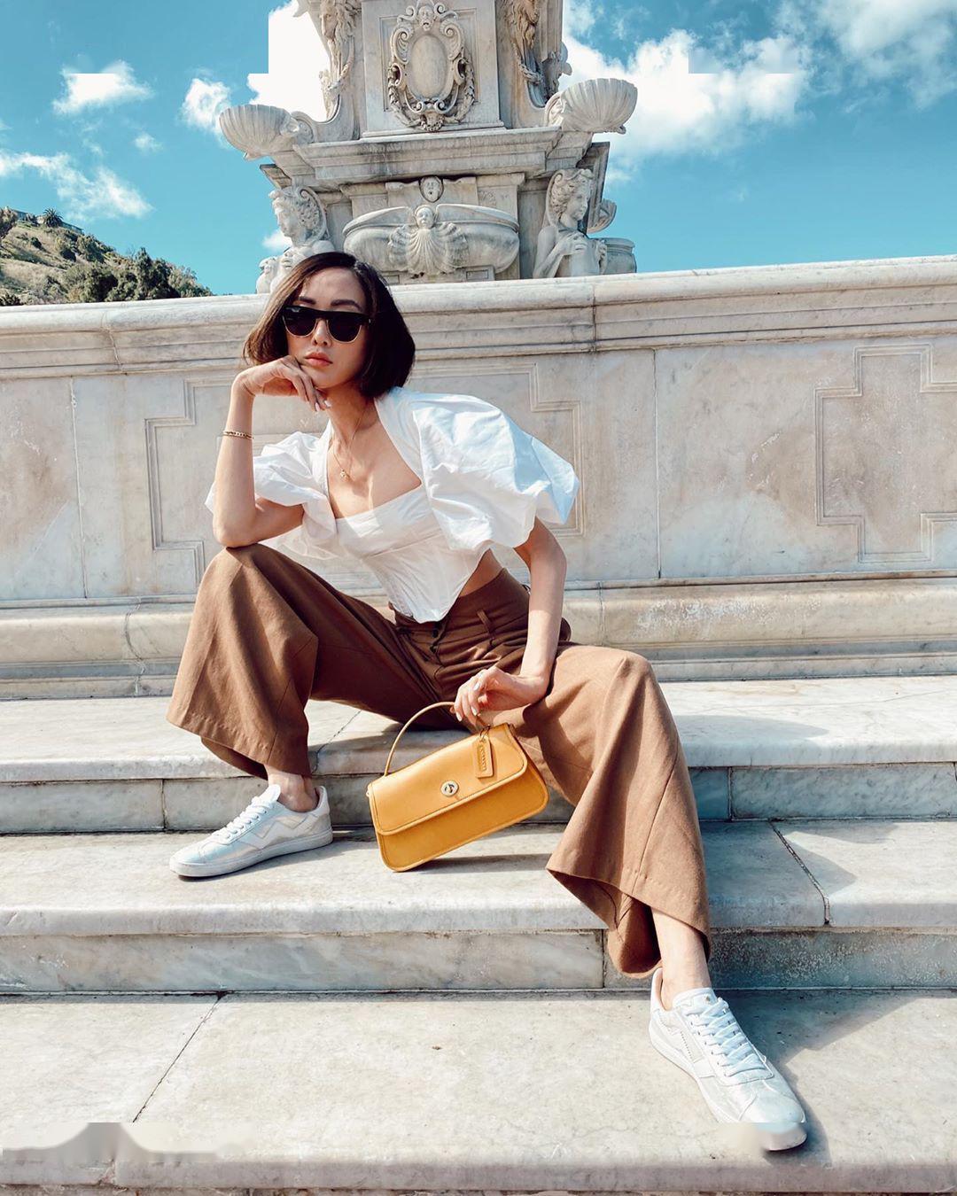 法式高街风不仅是搭配上的事,更是一种由内而外透露出来的自信